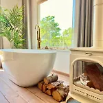 Storm - Very Stylish W/pool & Garden In Gocek Hills 费特希耶