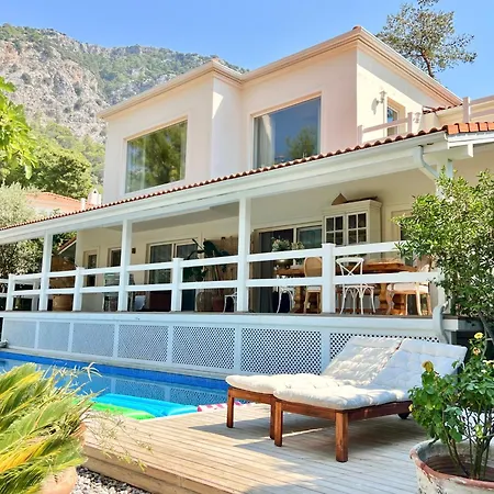 Vila Storm - Very Stylish W/pool & Garden In Gocek Hills *
